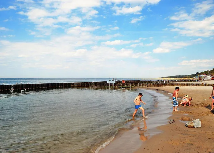 Nyaraló In Jaros Awiec Near Seaside Jarosławiec